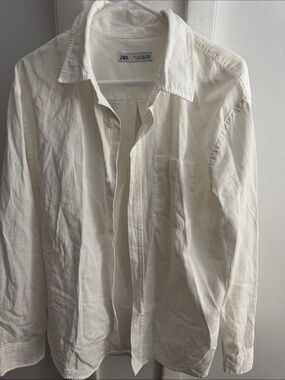 Zara Off-White Long-Sleeve Button-Down Shirt